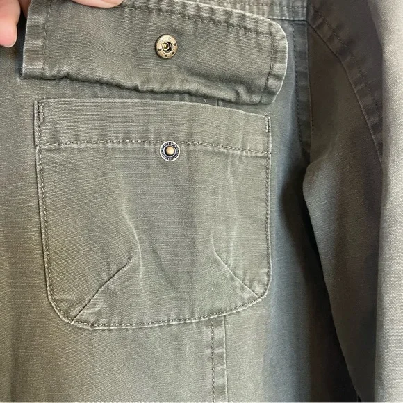 UNITED BY BLUE Women’s Green Cargo Utility Jacket Fill Zip Hood Size Medium - Picture 7 of 15